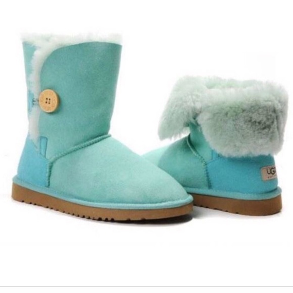 UGG Shoes - NWOB  Bailey UGGS- sea foam / mint